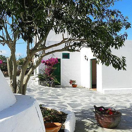 Casa Emerenciana Femes Exterior photo